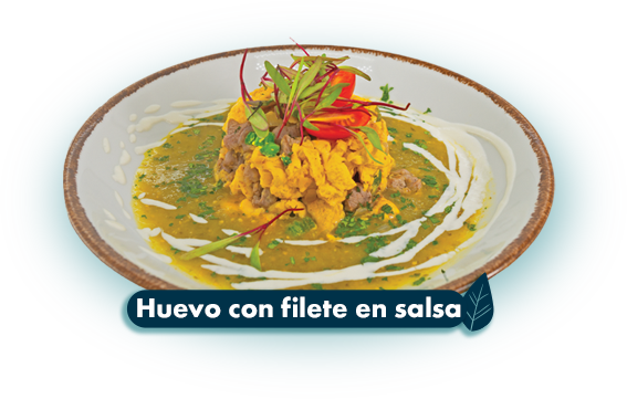 Huevo con filete en salsa